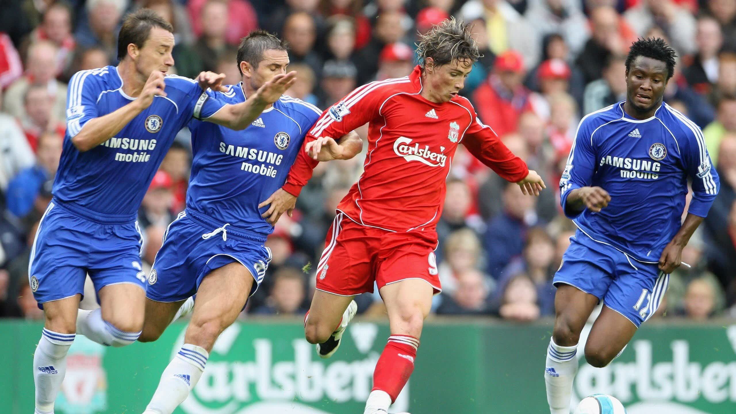 爱游戏官网APP-足坛风云，法兰克福变阵、葡体育待发、曼城内变局